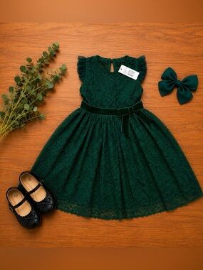 4-5 KIDS NWT Elegant Green Lace Dress